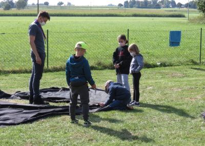 Pfadfindertechnik lernen Zelt aufbauen